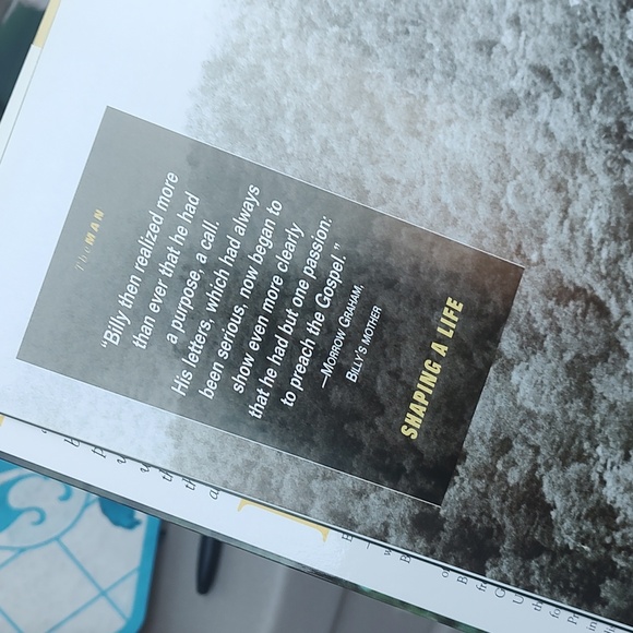 Billy Graham Book - Picture 8 of 9